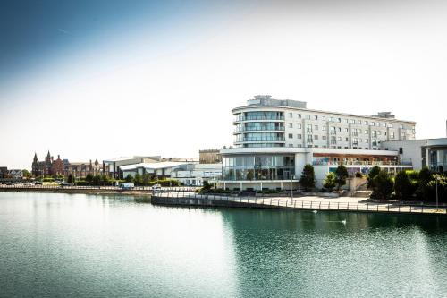 Southport Hotel | Waterfront Southport Hotel