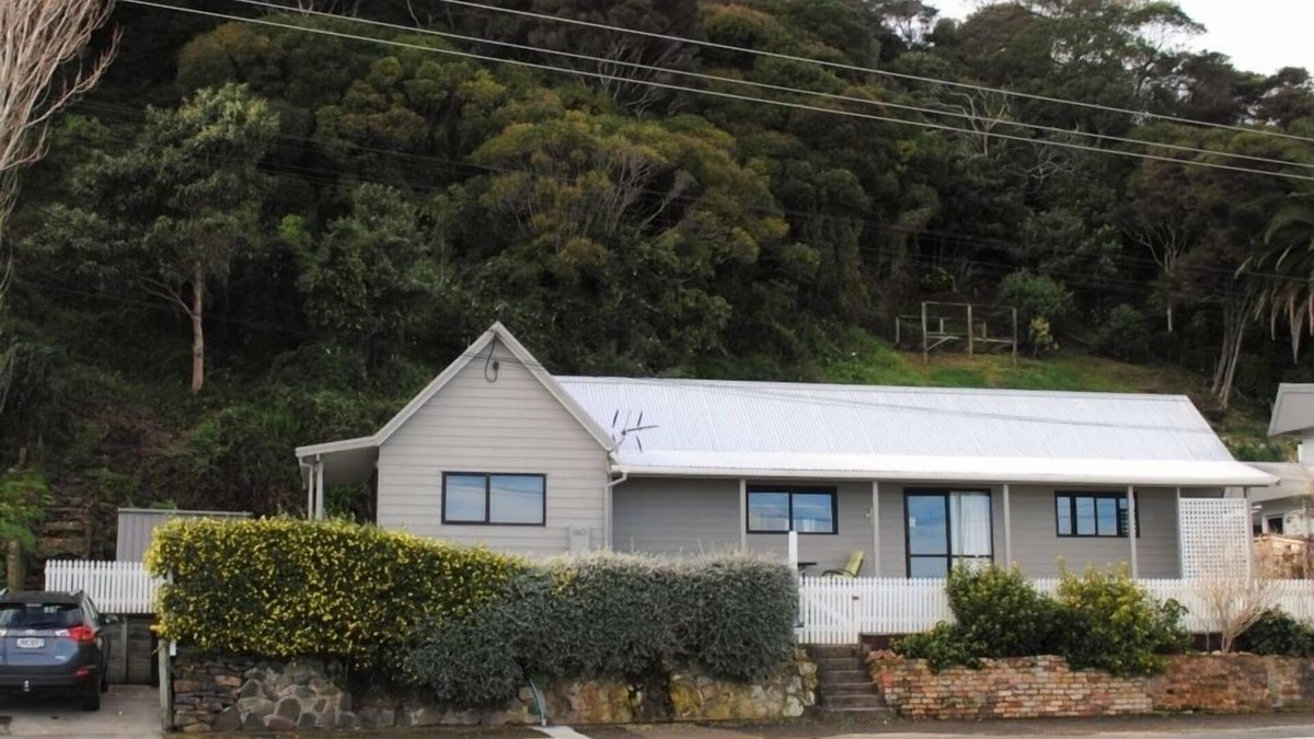 Thames House | Waterfront, Stunning Sunsets and Great Location.
