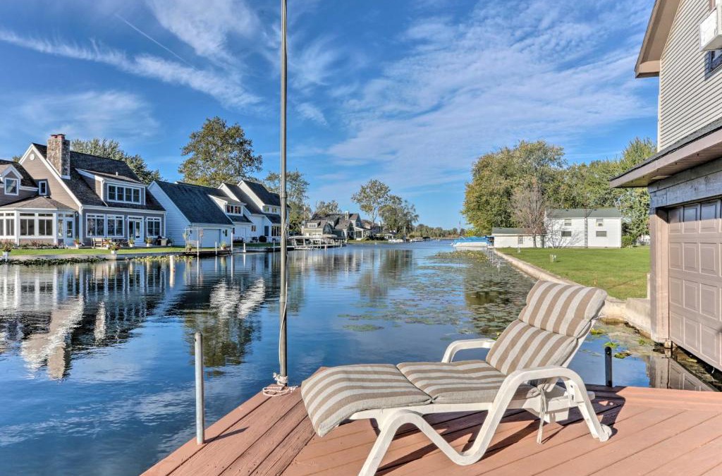 Enchanted Hills House | Waterfront Syracuse Home Deck, Fire Pit and Kayaks