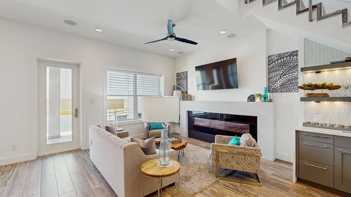 Corpus Christi House | Waterfront townhome with dock, canal view & fireplaces - walk to beach