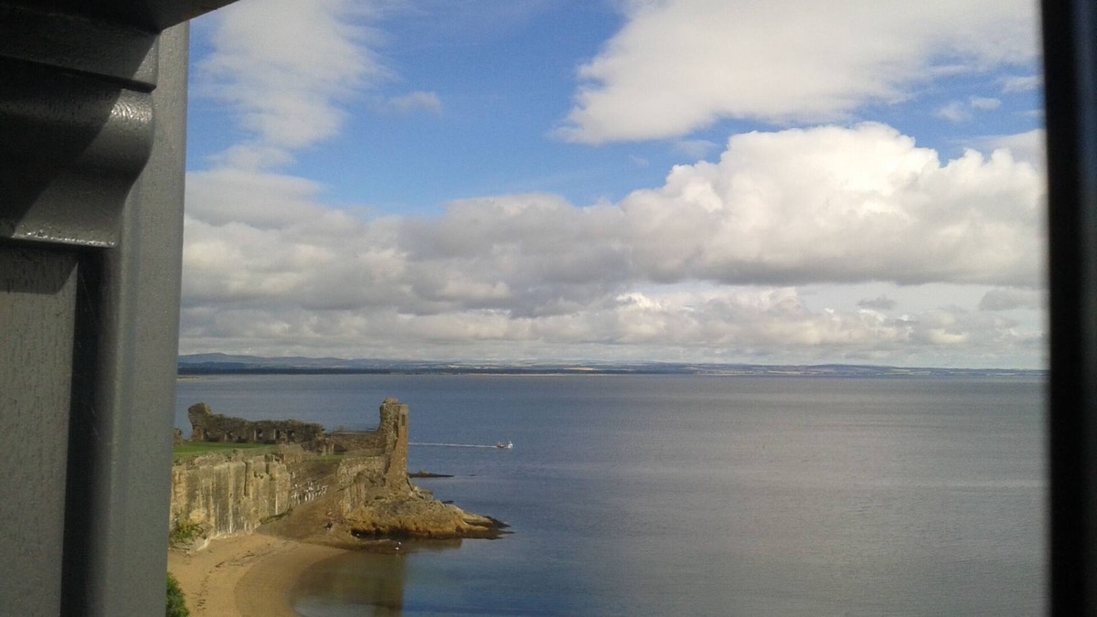 St. Andrews House | Waterfront townhouse in heart of St Andrews directly overlooking Castle on rocks