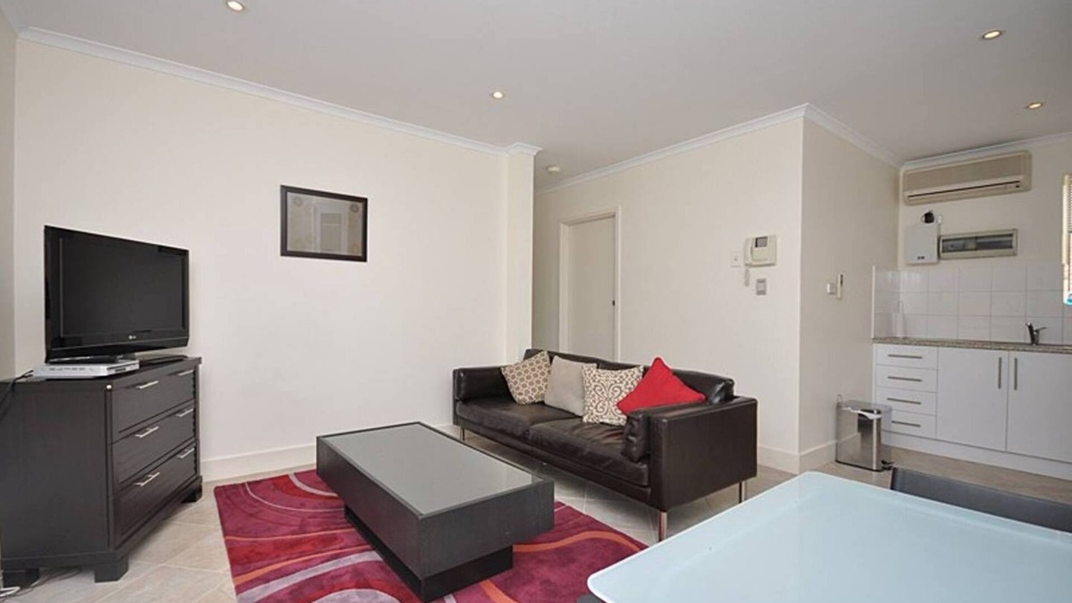 Largs Bay Apartment | Waterfront Unit in Largs Bay