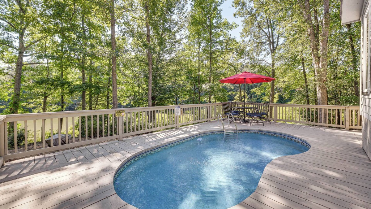 Urbanna Cottage | Waterfront Urbanna Home w/Private Dock & Pool
