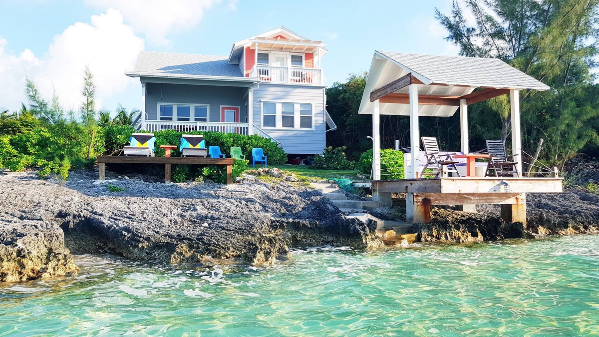 Spanish Wells Cottage | Waterfront Vacation Rental - Private & Quiet Location - Fully Air-conditioned