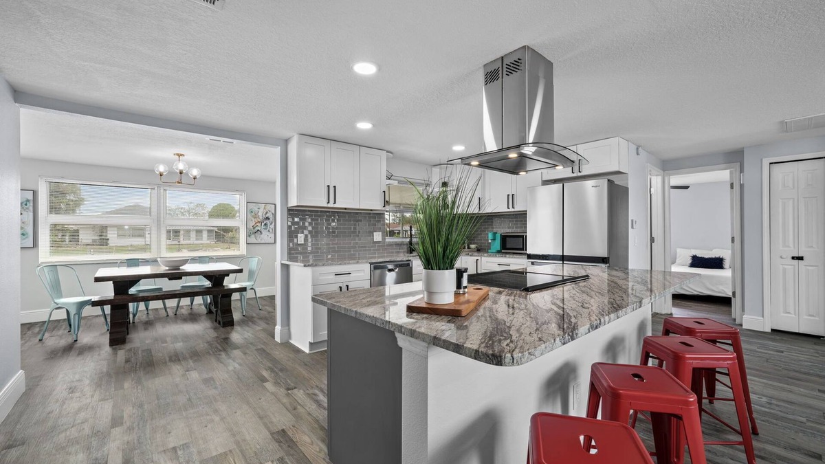 Sea Ranch House | Waterfront Vacation Getaway