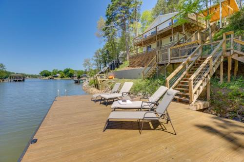 Talladega House | Waterfront Vacation Home on Logan Martin Lake!