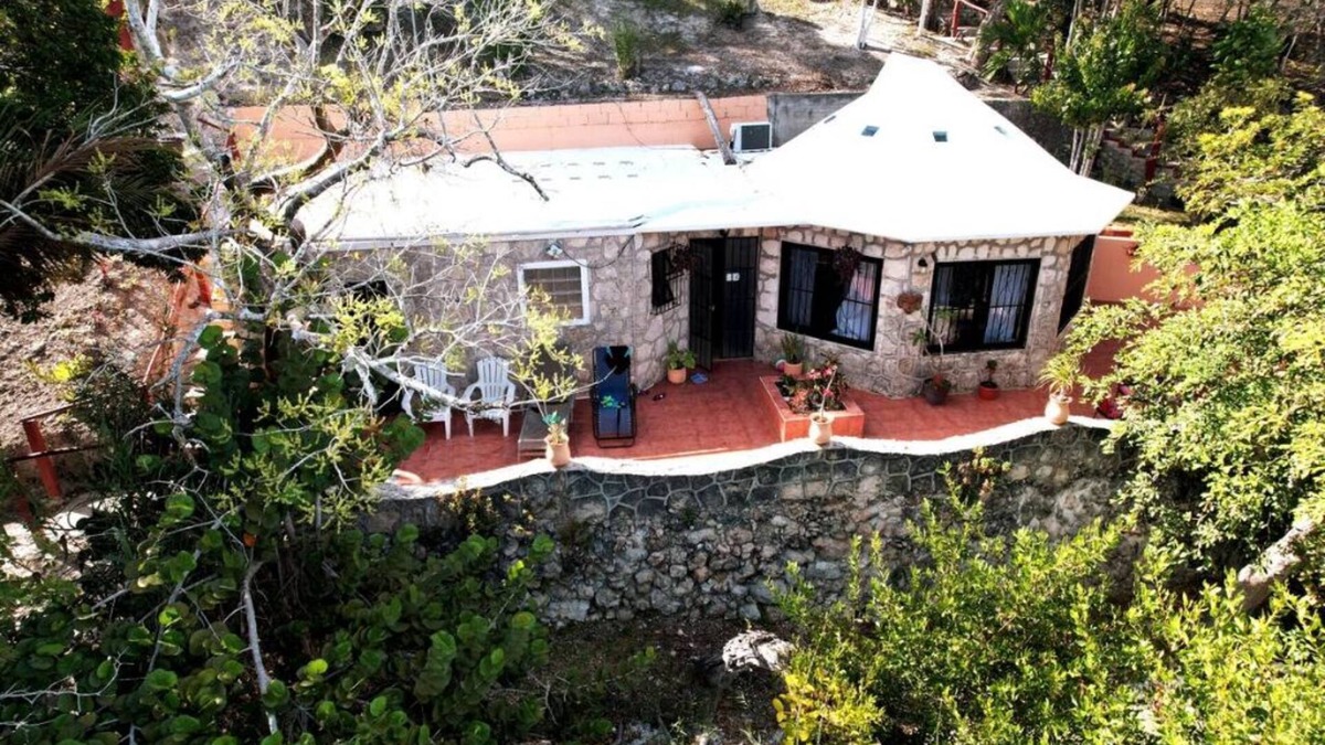 Bacalar Cottage | WATERFRONT VERY PRIVATE Cabaña -steps to water