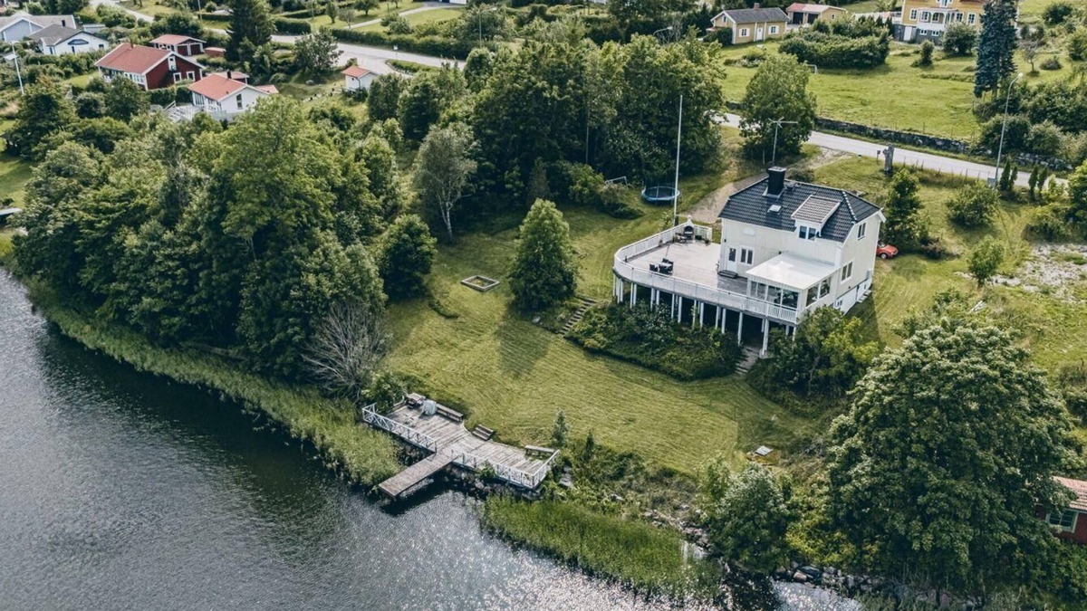 Vaddo Villa | Waterfront villa with private jetty