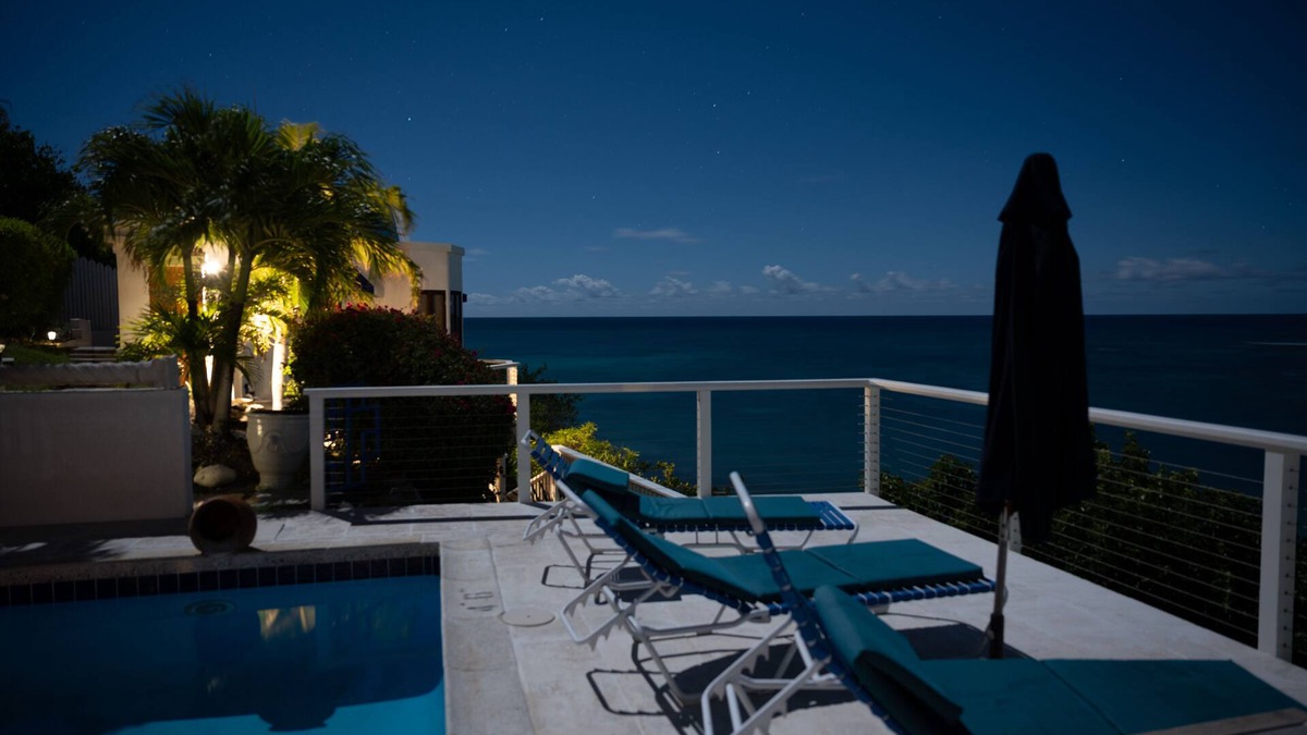 Slob Villa | Waterfront Villa Paradise