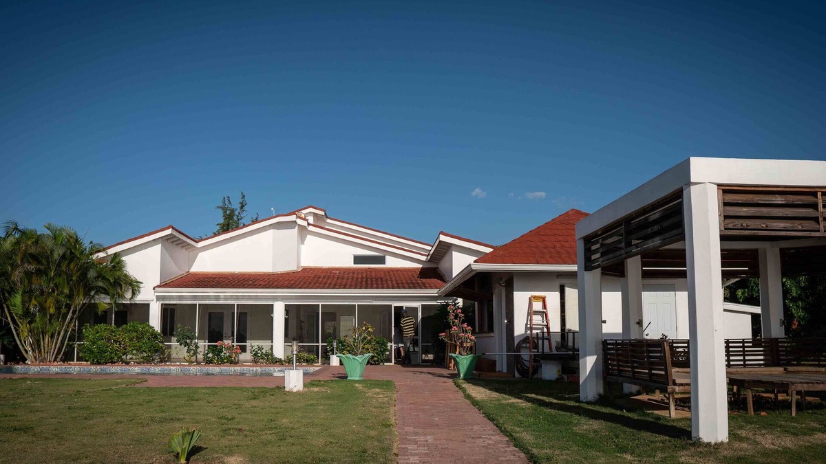Belmont House | Waterfront Villa with Pool on Jamaica's South Coast