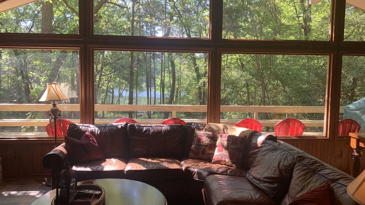 Holly Lake Ranch House | Waterfront - Winding Trail Lodge, Sleeps 6, Enjoy Amenities on Holly Lake Ranch