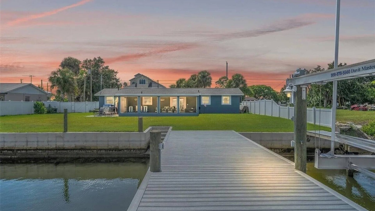 Sea Ranch On The Gulf House | Waterfront with a huge dock with direct Gulf access. Clean and Comfortable.n