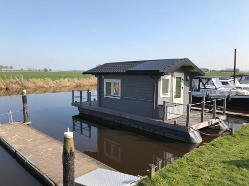 Feerwerd Cabin | Waterhut 2 Aduarderzijl