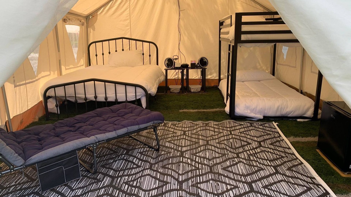 Circleville RV Rental | Waterlily-Best glamping experience, Middletown ny