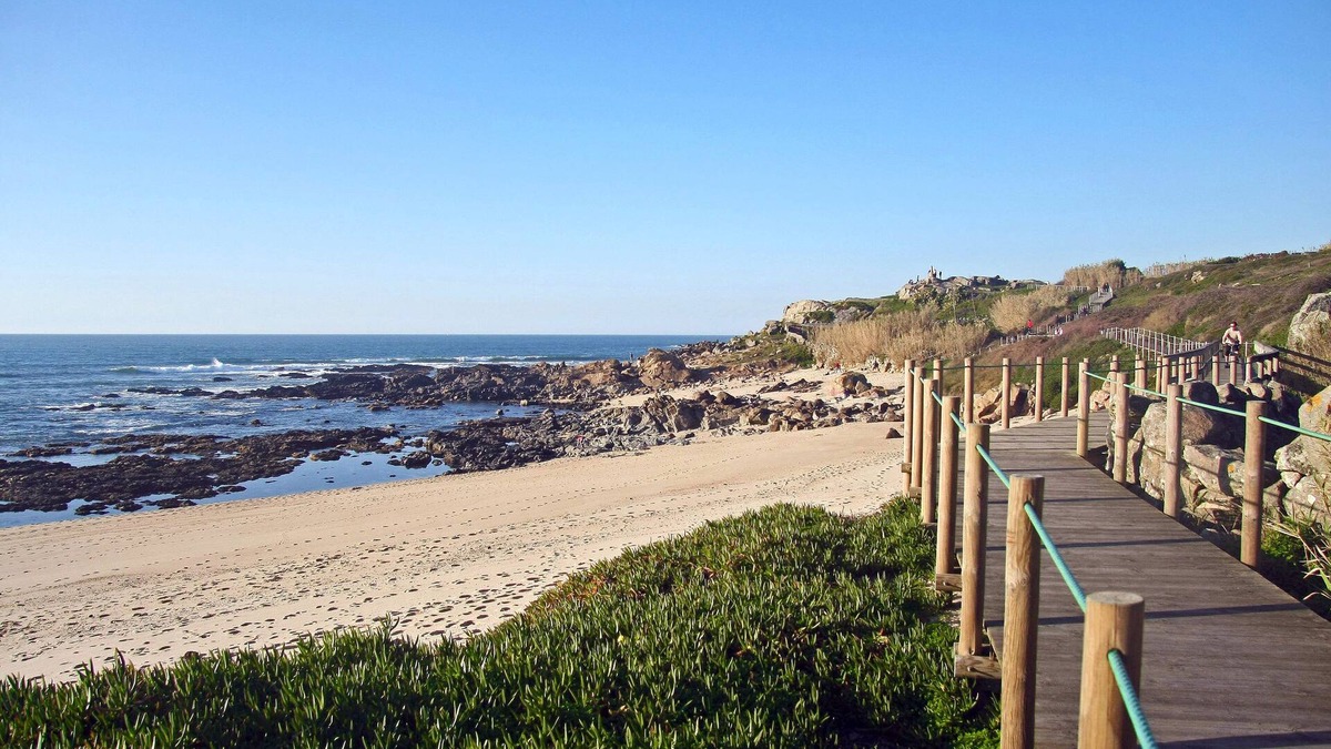 Maia House | Watermill Vila do Conde: Rustic Charm and Tranquil Retreat
