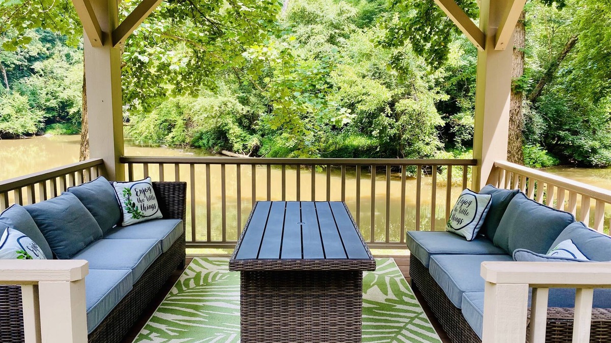 Randleman Cabin | Water’s Edge Cabin - Private Waterfront Cabin on 7 acres