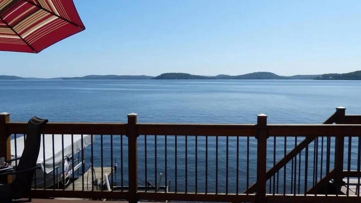 Merrimac House | Waters Edge Cottage S