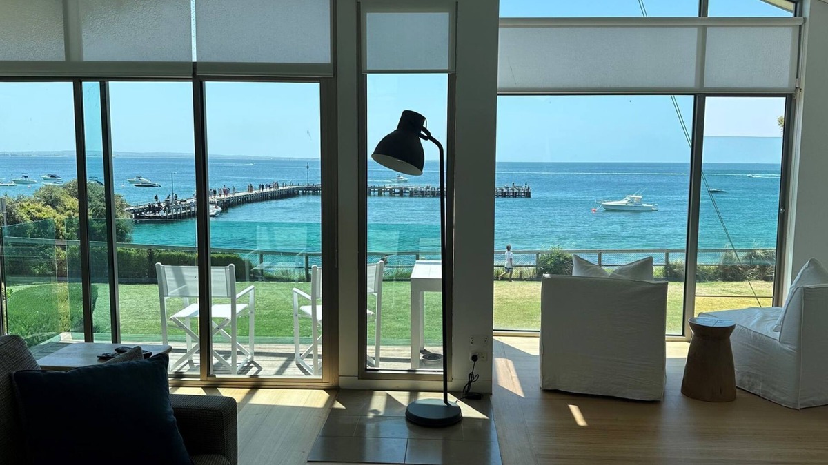 Portsea House | Waters Edge Portsea village location