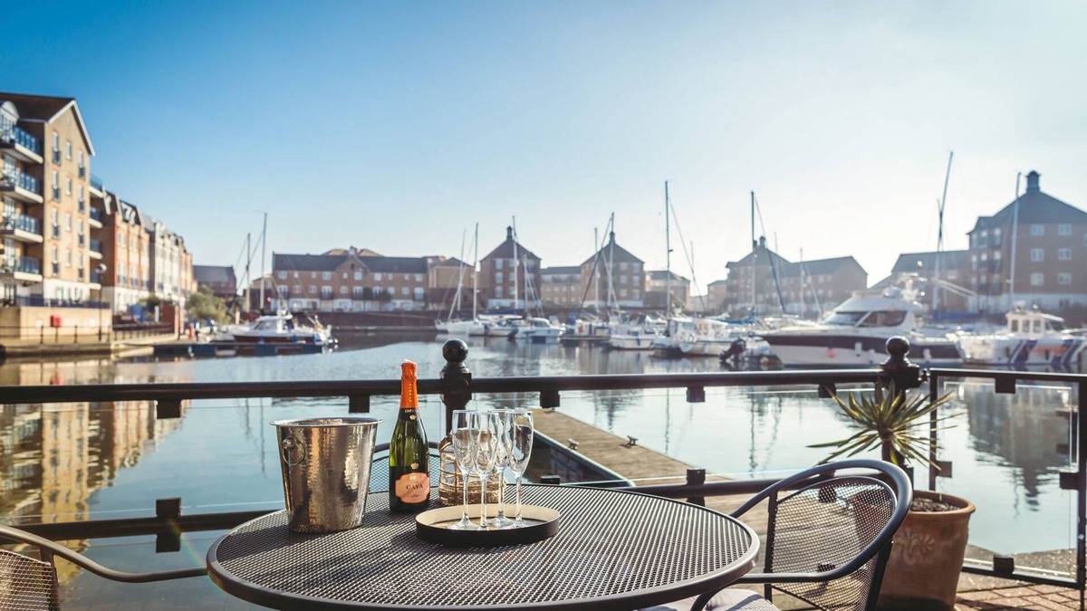Eastbourne House | Waters Edge - stylish house with glorious marina views