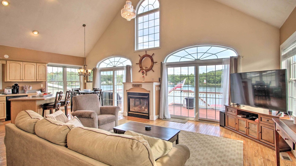Milton House | Waterside Haven on Milton Pond w/Deck & Boat Dock