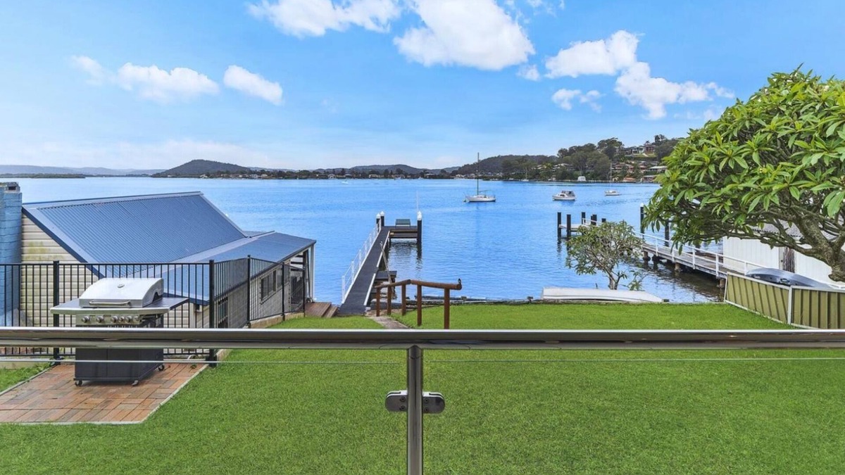 Blackwall House | Waterview Retreat @ Blackwall