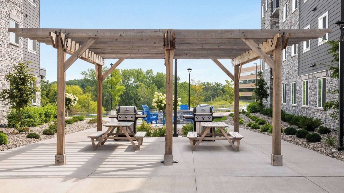 Plymouth Hotel | WaterWalk Extended Stay by Wyndham Minneapolis - Plymouth