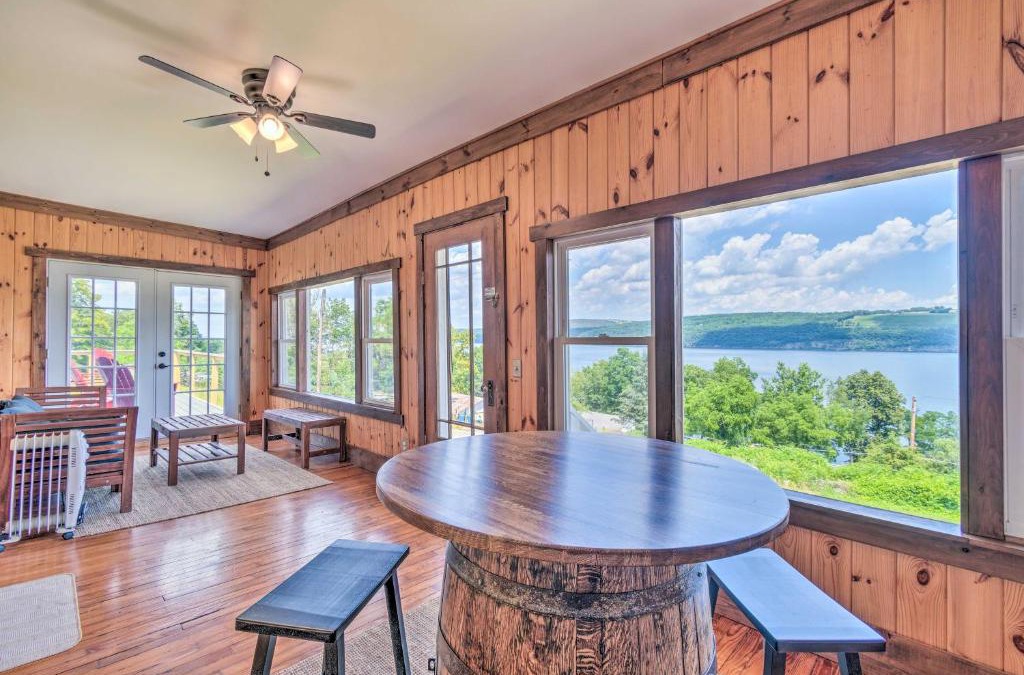 Watkins Glen House | Watkins Glen Lakeview Cottage with Waterfall!