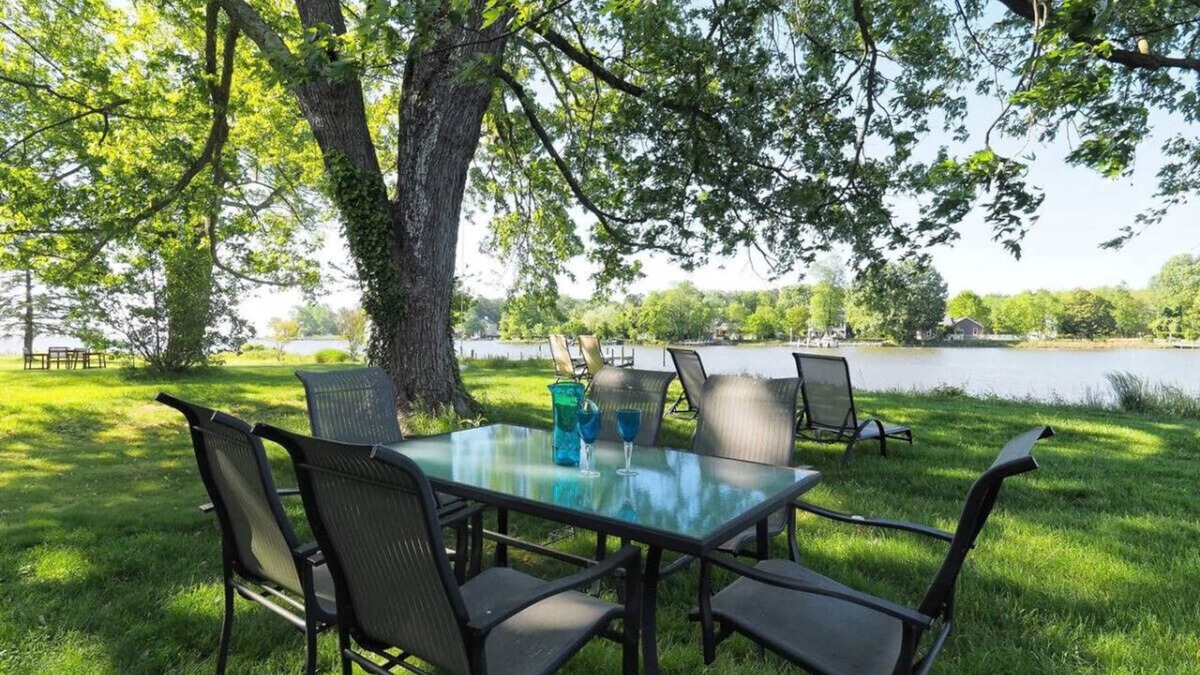 Cape Anne Cottage | Watrfnt Cottage @ChesapeakeParadise Kayaks/Dogs OK