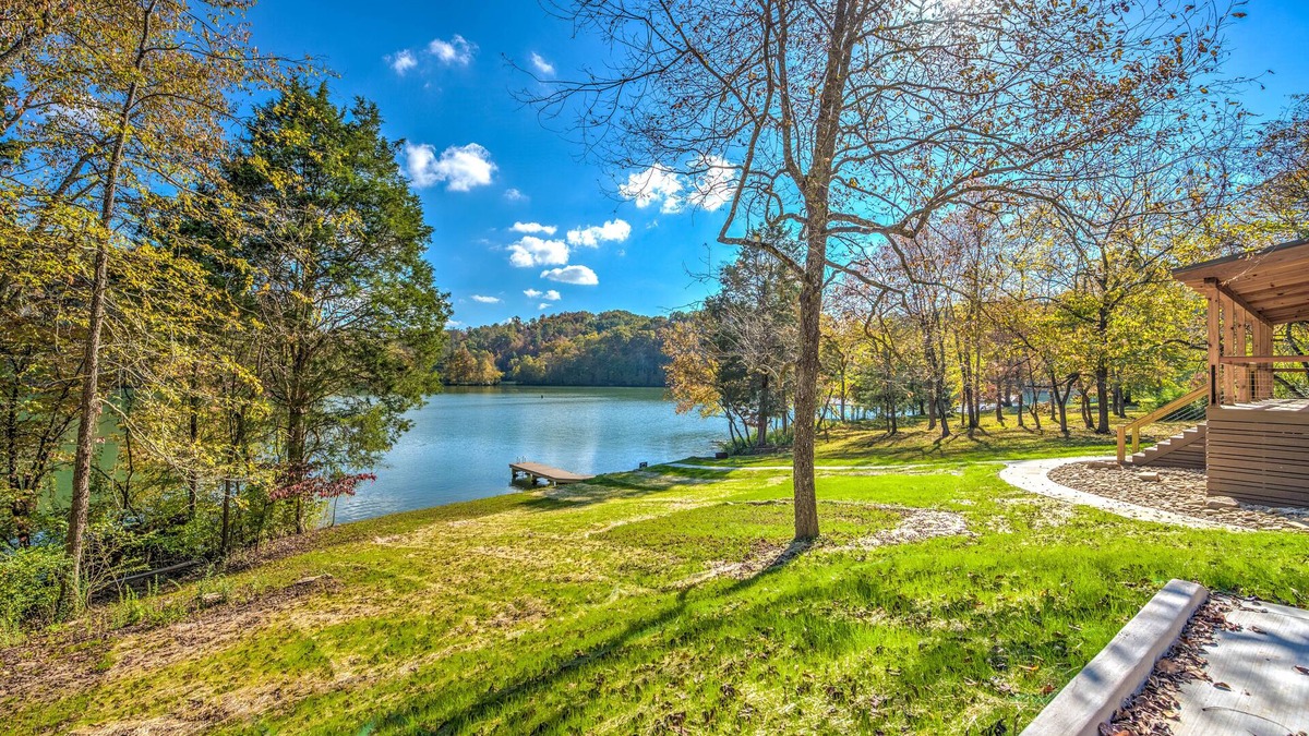Harriman House | Watt a Retreat on Watt's Bar Lake, Sleeps 6-8