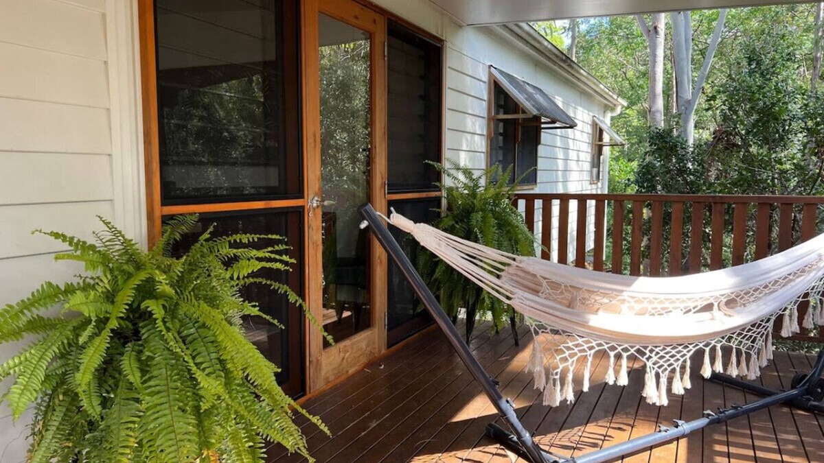 Mount Crosby House | Wattle House Retreat Getaway