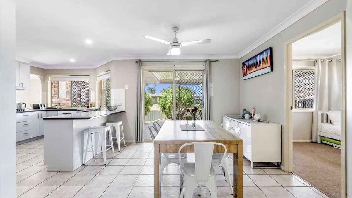 Eli Waters House | Wattlebird Lane Sunny Family Friendly Abode