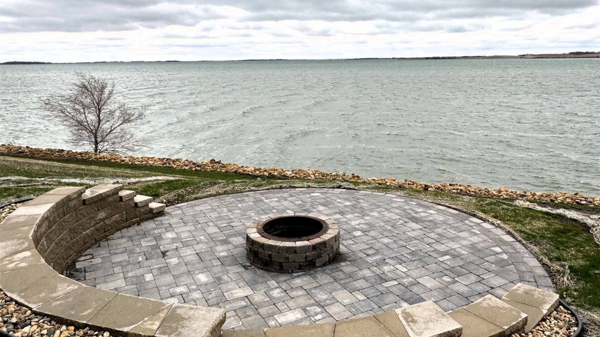 Waubay Cabin | Waubay Getaway-Waterfront Hunting/Fishing Cabin in Northeast SD