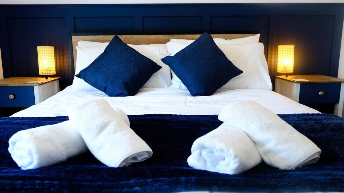 Pilning Cottage | Wave Cottage Bristol