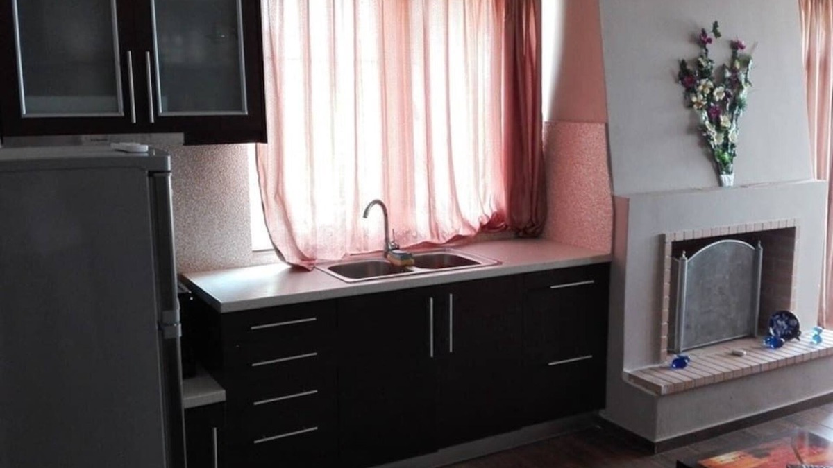 Salamis House | Wavedance Accommodation (Ifestos)