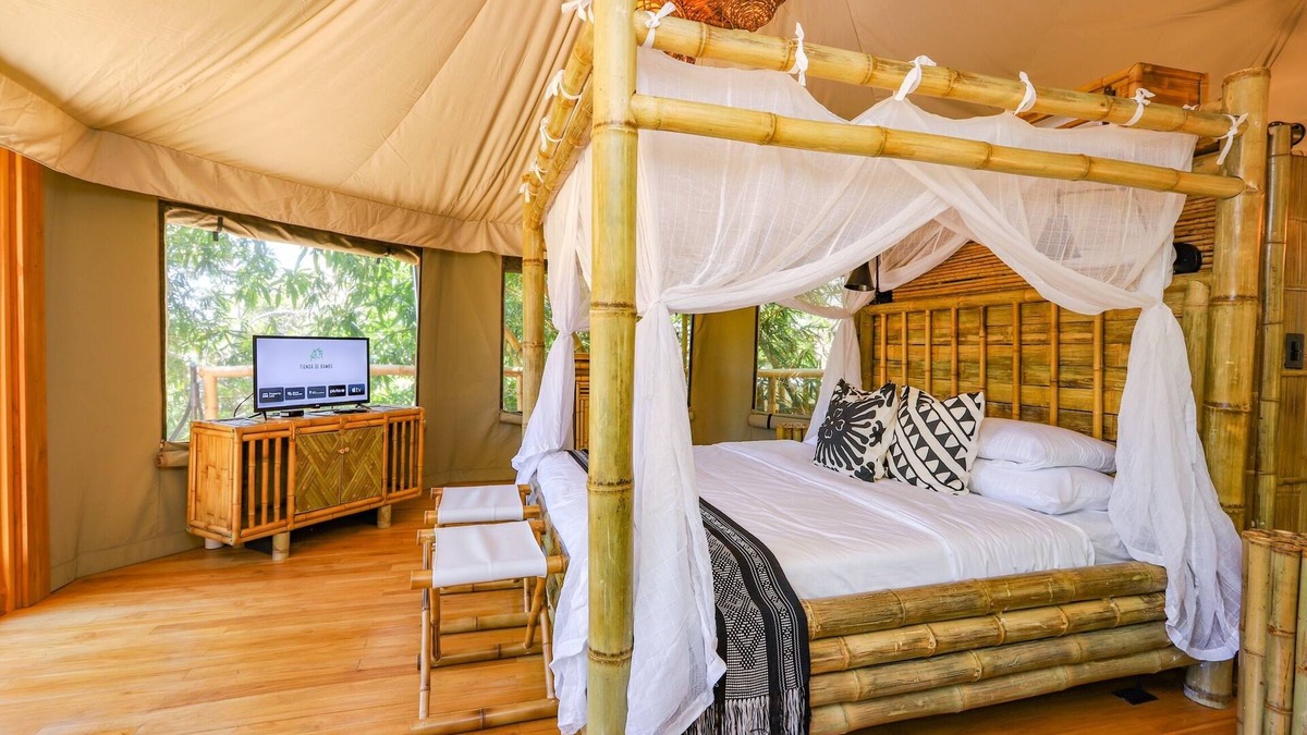 Potrero Cabin | WAVEFRONT BAMBOO GLAMPING PARADISE