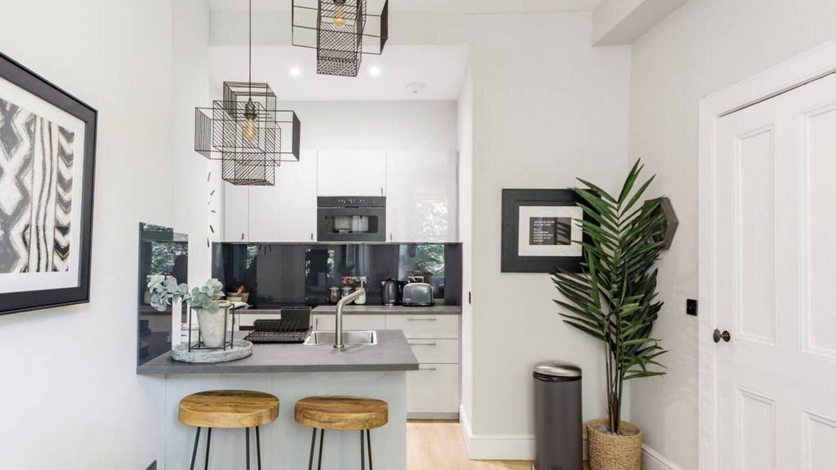 Gifford Apartment | Waverley Park · High-End Apartment in Georgian Building by Holyrood Park