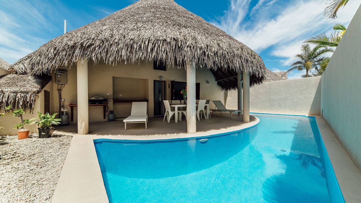Port Vila Villa | Waves at Surfside