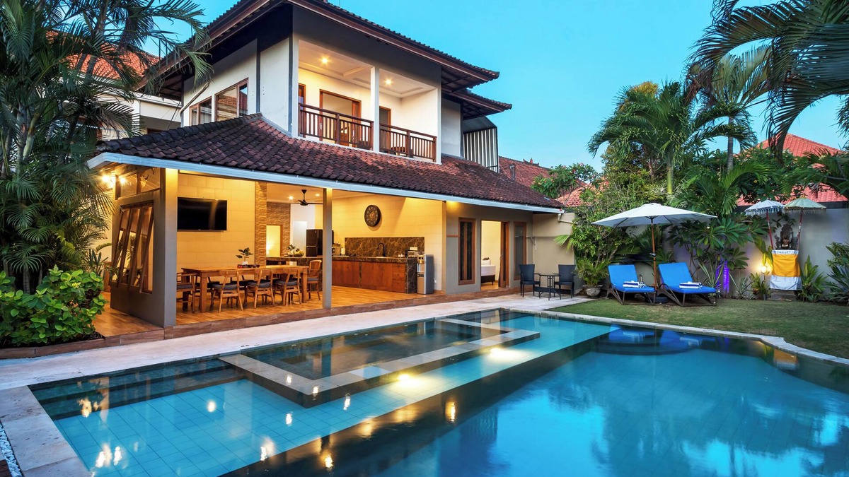 Laksmana Villa | Wayan is a fantastic 5 bedroom villa in the heart of Seminyak