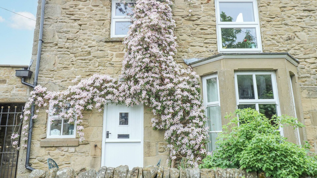 Edmundbyers Cottage | WAYSIDE COTTAGE, character holiday cottage in Edmundbyers