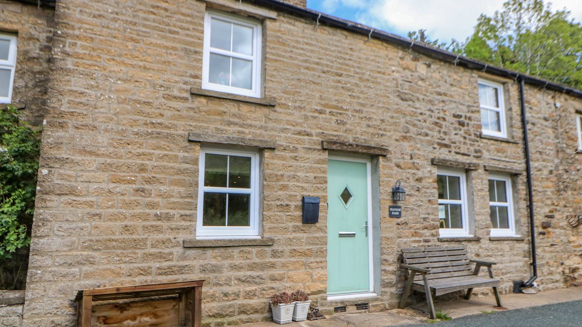 Muker Cottage | WAYSIDE FARM, pet friendly, character holiday cottage in Muker
