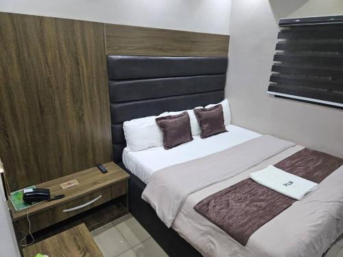 Port Harcourt Hotel | We a