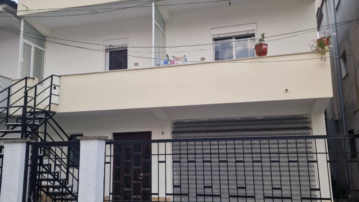 Pogradec House | We are located in the heart of Pogradec with just a 4-minute walk from the beach