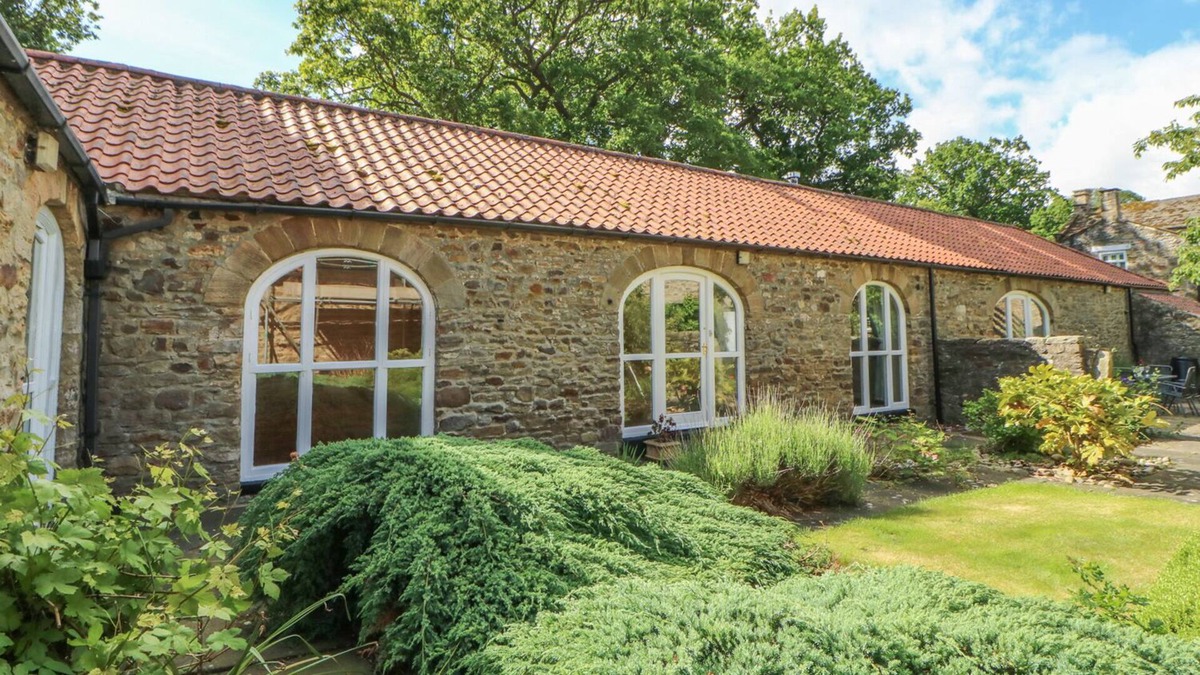 Witton-le-Wear Cottage | WEAR VIEW COTTAGE, pet friendly, with open fire in Hamsterley