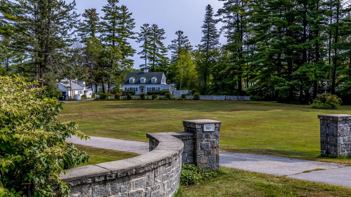 Franklin House | Webster Lake Waterfront Home!