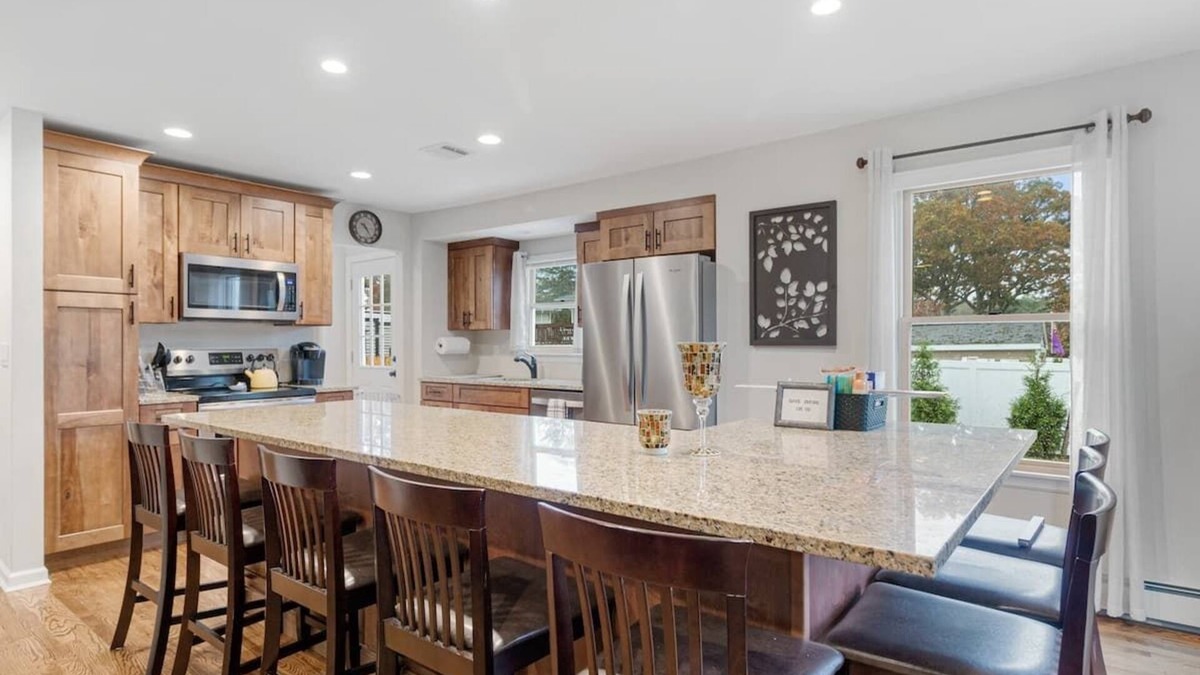 East Shoreham House | Weddings, LaCrosse or Getaway. This Is the House!