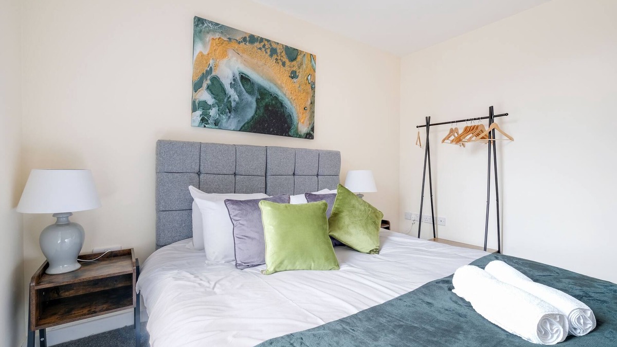 Wednesbury Apartment | Wednesbury, 1 Bedroom Apartment 107 with Parking