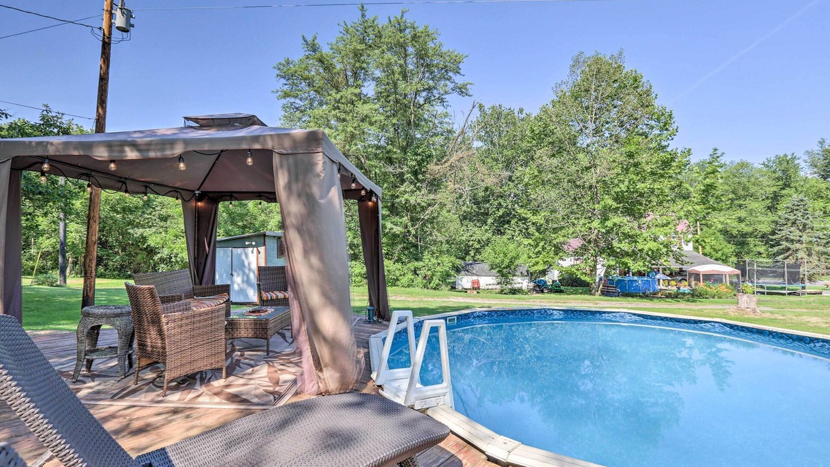 Bedford Cottage | ‘Wee Humble Cottage’ w/Area Hunting + Canoeing!
