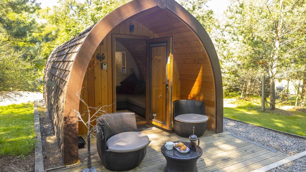 Drymen Ski Chalet | Wee Oak Tree Luxury Lodge with private hot tub