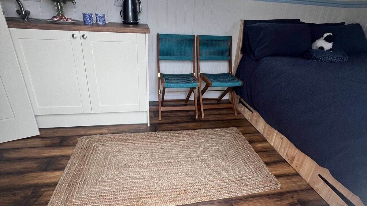 Kirkmichael House | Wee Shepherds Hut MaybolenTry country living for your next short break.