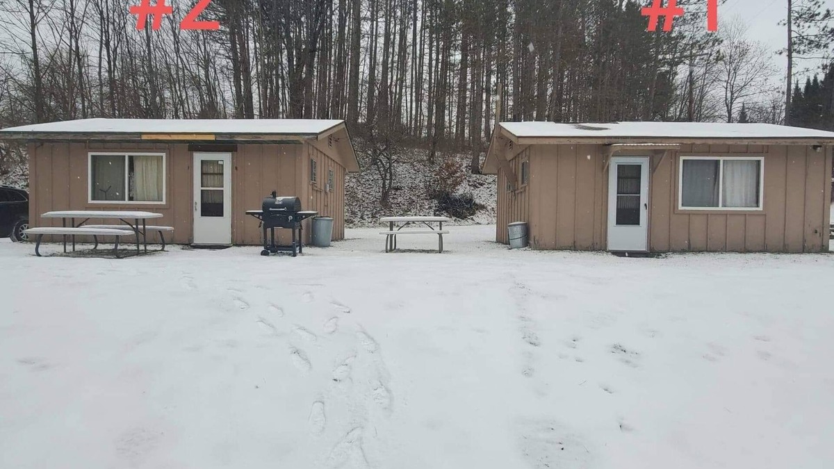Luther Cabin | Week/Weekend Cabin Rental #2